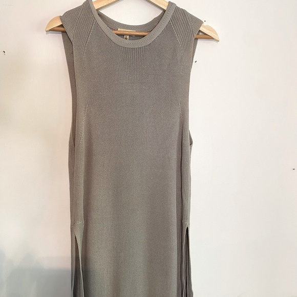 Aritiza Wilfred Sleeveless Knit Tunic Gray - Picture 1 of 6